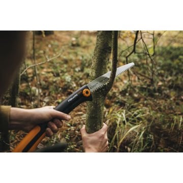 Fiskars 1000614 SW75 Xtract Bahçe Testeresi L