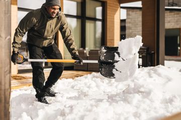 Fiskars 1057178 X Series Kar Küreme Küreği