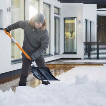 Fiskars 1062828 SnowXpert Kar Küreme Küreği