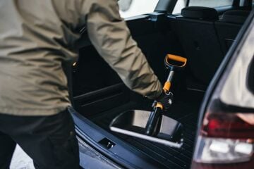 Fiskars 1057393 X Series Kar Küreği