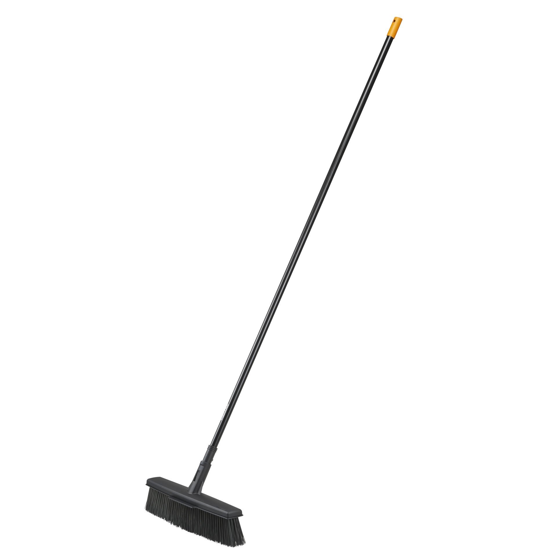 Fiskars 1025926 Solid Çok Amaçlı Avlu Bahçe Süpürgesi - L