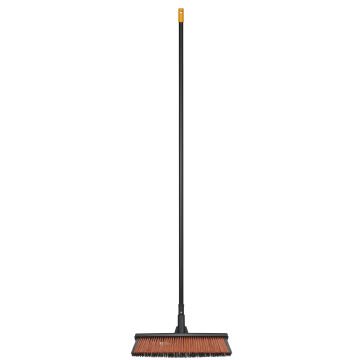 Fiskars 1025926 Solid Çok Amaçlı Avlu Bahçe Süpürgesi - L