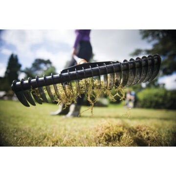 Fiskars 1000655 QuikFit Havalandırma Tırmığı