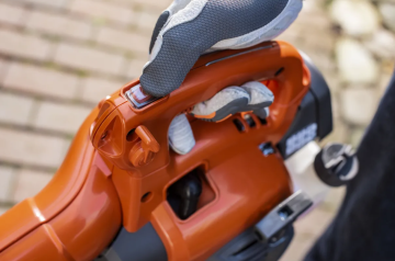 Husqvarna 125B Benzinli Üfleme Makinası 1,1HP / 28CC