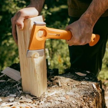 Fiskars 1069101 X13 Ultra Hafif Parçalama Baltası