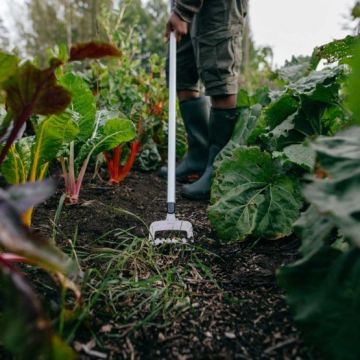 Fiskars 1027041 Xact Çift Taraflı Yabani Ot Temizleyici