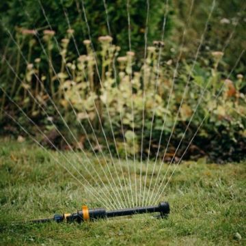 Fiskars 1070835 Solid Salınımlı Fıskiye M