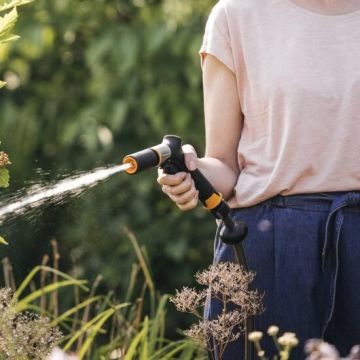 Fiskars 1067193 Fibercomp Ayarlanabilir Sulama Tabancası