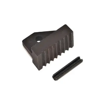 İzeltaş  14'' Ağır Tip Boru Anahtarı Yedek Parçası Alt Çene Ve Pim (2110100414)