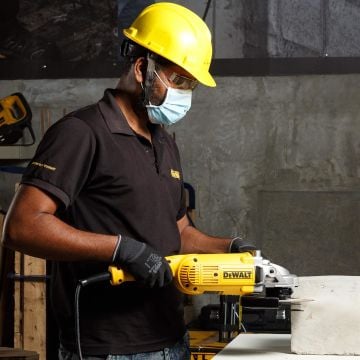Dewalt DWE493 Avuç Taşlama 180mm 2200W